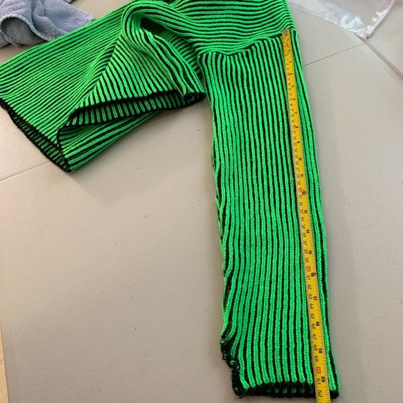 NWOT Neon Green Ribbed Turtleneck Sweater - Picture 7 of 9
